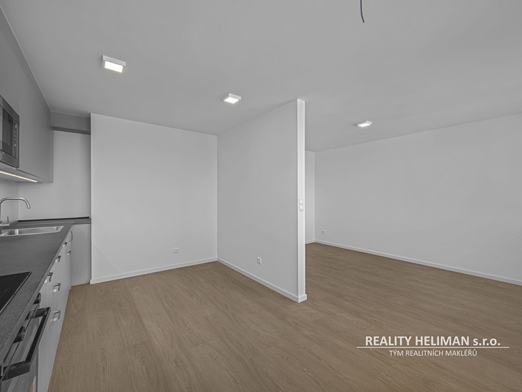 Pronájem bytu 3+kk 68 m² - foto 4