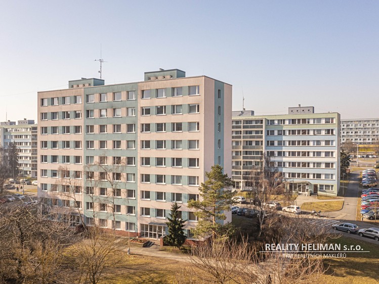 Pronájem bytu 3+kk 68 m² - foto 1