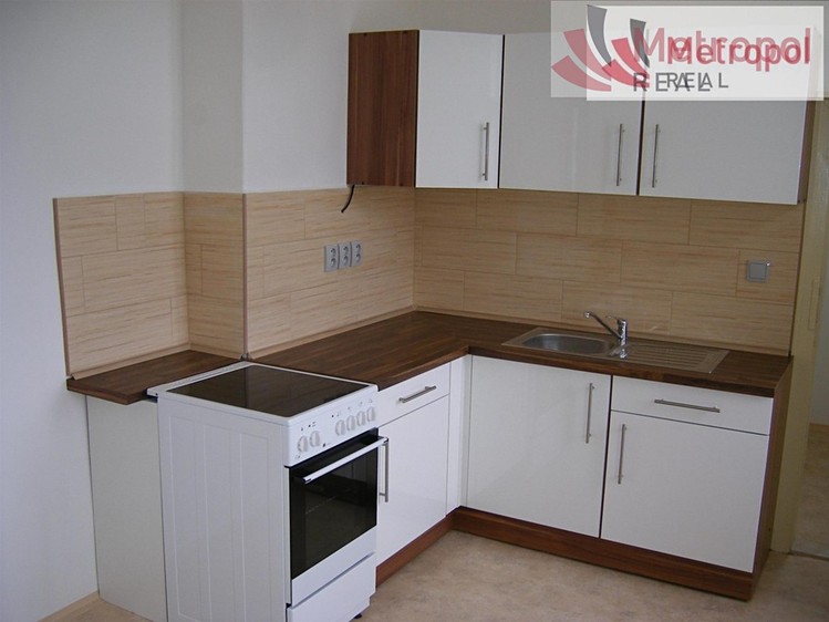 Pronájem bytu 3+1 88 m² - foto 6