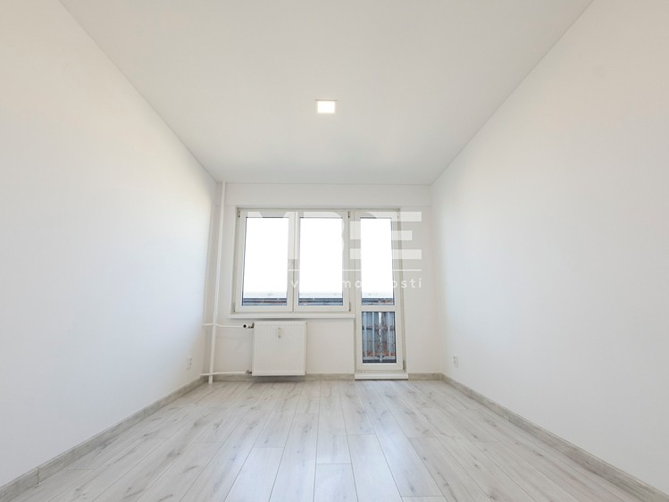 Pronájem bytu 3+1 71 m² - foto 4