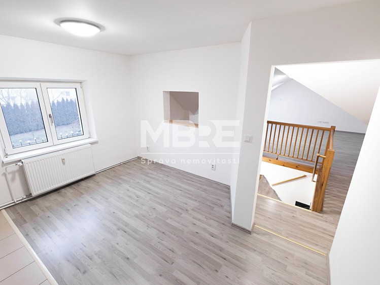 Pronájem bytu 2+1 79 m² - foto 7
