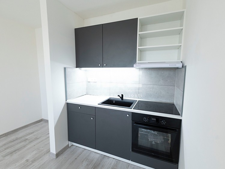 Pronájem bytu 1+kk 31 m² - foto 2