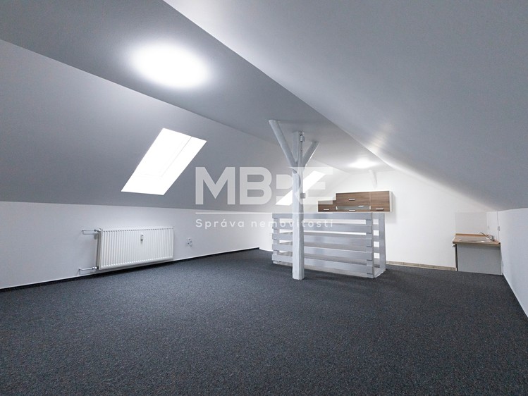 Pronájem bytu 2+kk 52 m² - foto 4