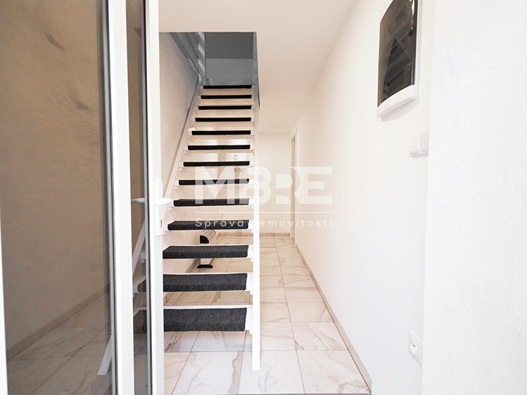 Pronájem bytu 2+kk 52 m² - foto 8