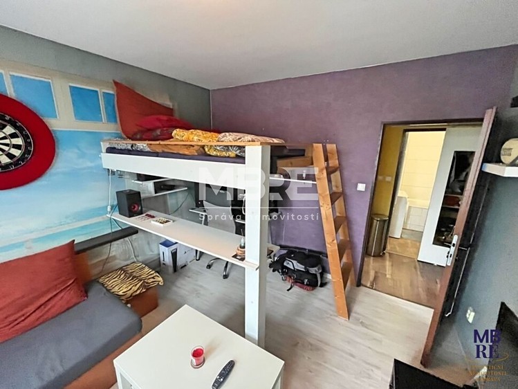 Pronájem bytu 1+1 30 m² - foto 4