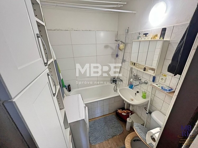 Pronájem bytu 1+1 30 m² - foto 3