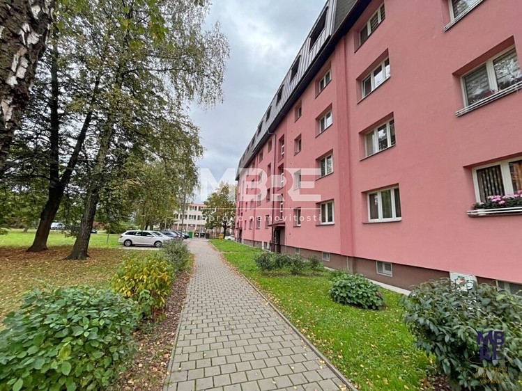 Pronájem bytu 1+1 30 m² - foto 7