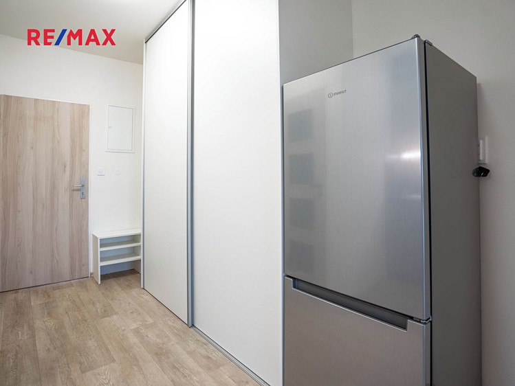 Pronájem bytu 2+1 43 m² - foto 5