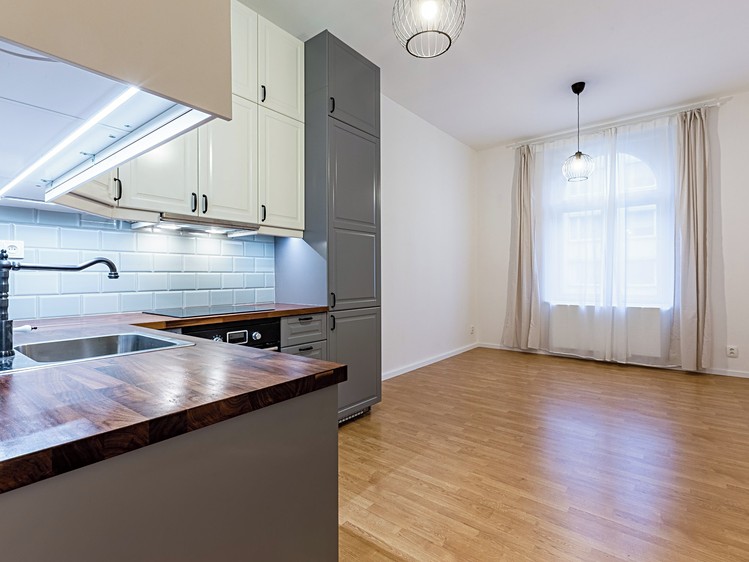Pronájem bytu 2+kk 44 m² - foto 5