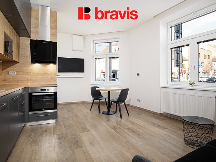Pronájem bytu 1+kk 36 m² - foto 1