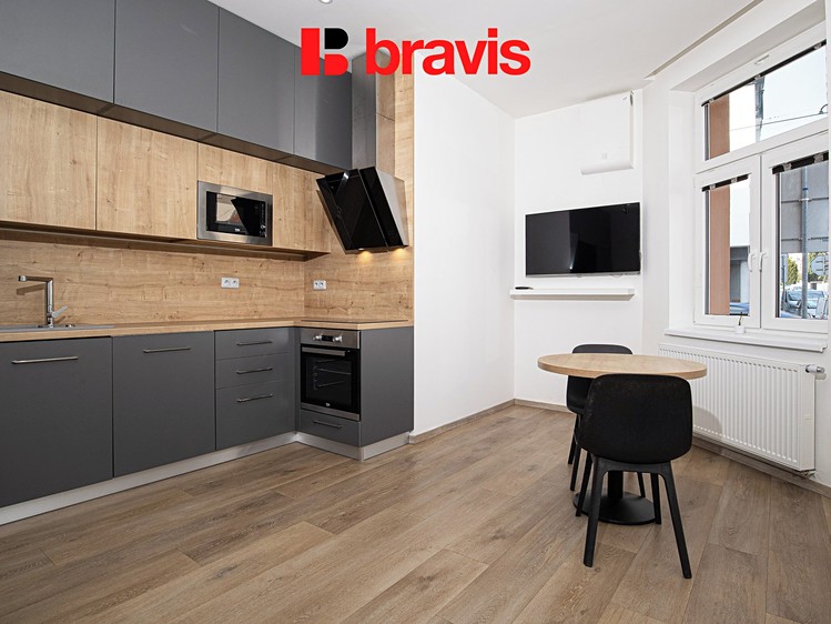 Pronájem bytu 1+kk 36 m² - foto 2