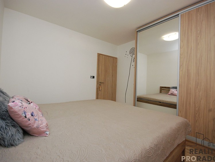 Pronájem bytu 3+kk 62 m² (Jednopodlažní) - foto 4