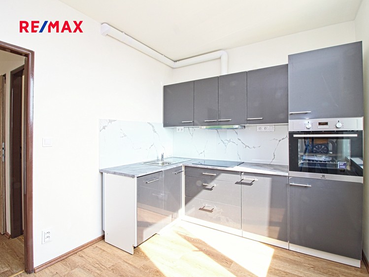Pronájem bytu 2+1 69 m² (Jednopodlažní) - foto 3