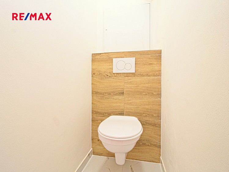 Pronájem bytu 2+1 69 m² (Jednopodlažní) - foto 7