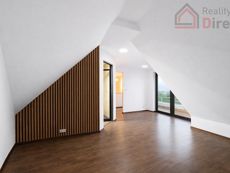 Pronájem bytu 3+kk 81 m² - foto 4
