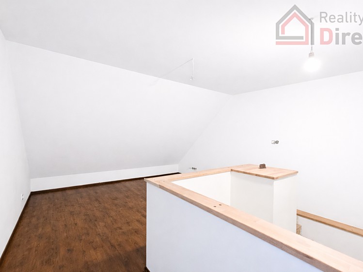 Pronájem bytu 3+kk 81 m² - foto 8