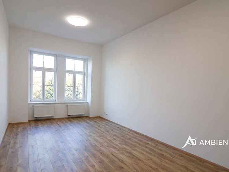 Pronájem bytu 4+kk 94 m² - foto 1