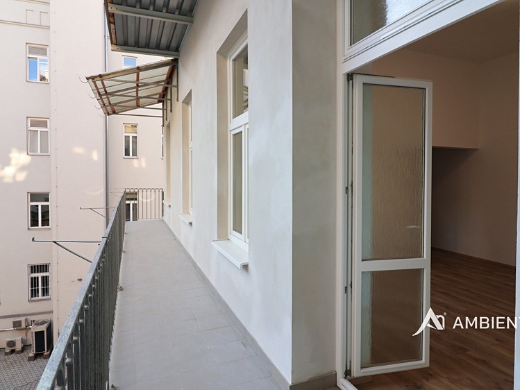 Pronájem bytu 4+kk 94 m² - foto 5