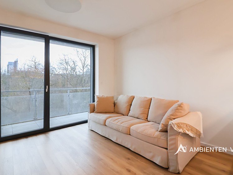 Pronájem bytu 3+kk 70 m² - foto 2