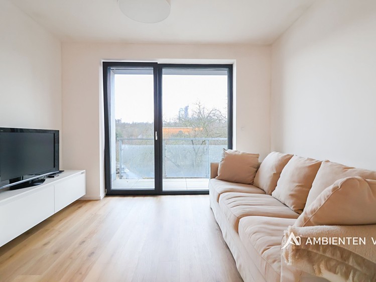 Pronájem bytu 3+kk 70 m² - foto 4