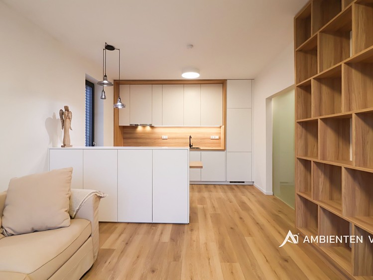 Pronájem bytu 3+kk 70 m² - foto 1