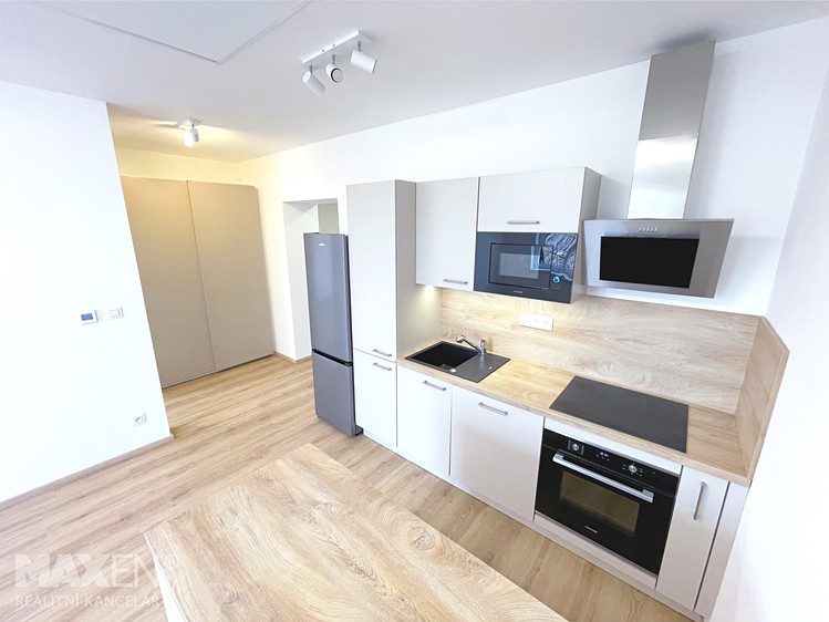 Pronájem bytu 2+kk 58 m² - foto 1