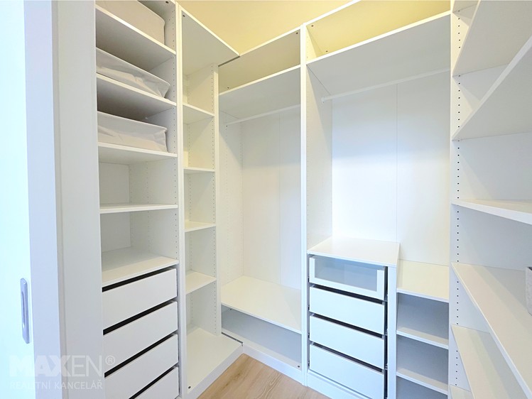 Pronájem bytu 2+kk 58 m² - foto 4