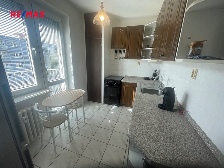 Pronájem bytu 3+1 66 m² - foto 3