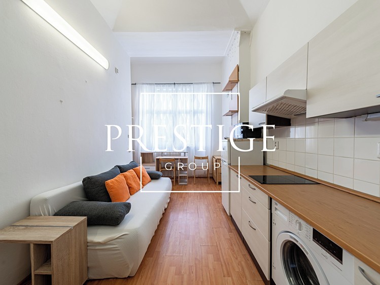 Pronájem bytu 1+kk 28 m² - foto 1