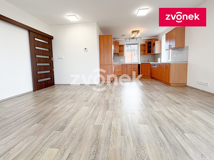 Pronájem bytu 4+kk 87 m² - foto 2
