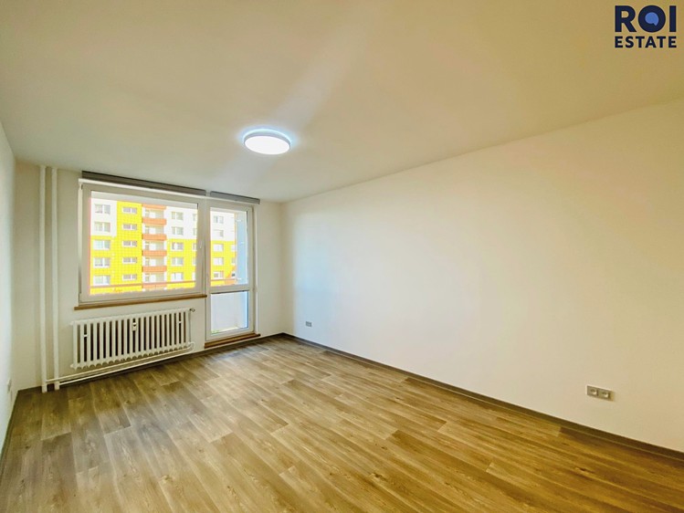 Pronájem bytu 2+1 64 m² - foto 2