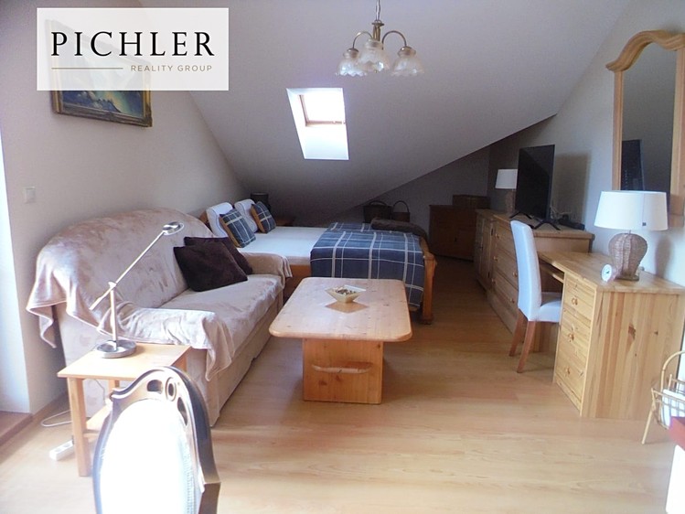 Pronájem bytu 1+kk 50 m² (Podkrovní) - foto 5