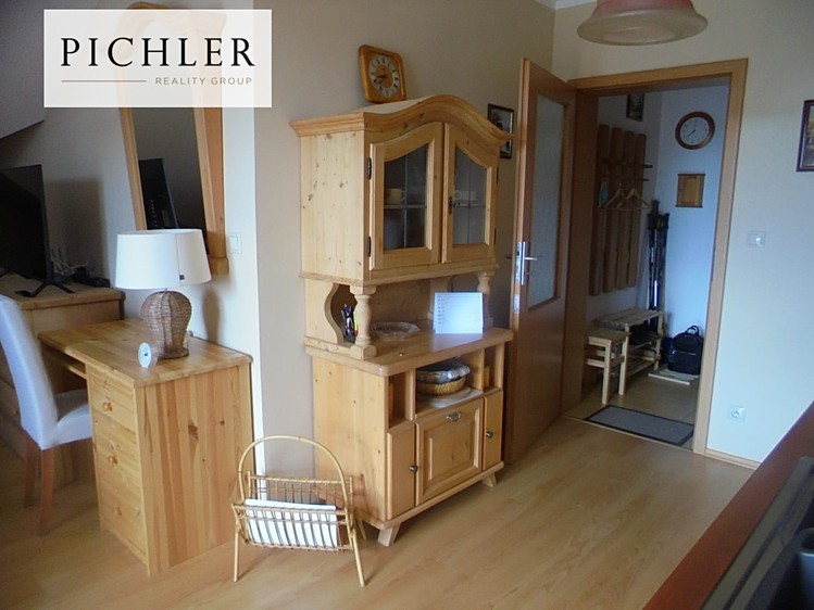 Pronájem bytu 1+kk 50 m² (Podkrovní) - foto 7