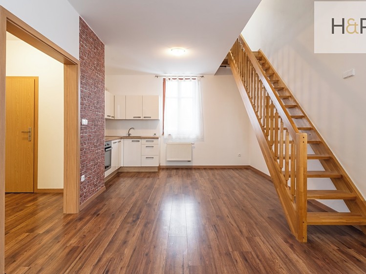 Pronájem bytu 2+kk 55 m² - foto 1