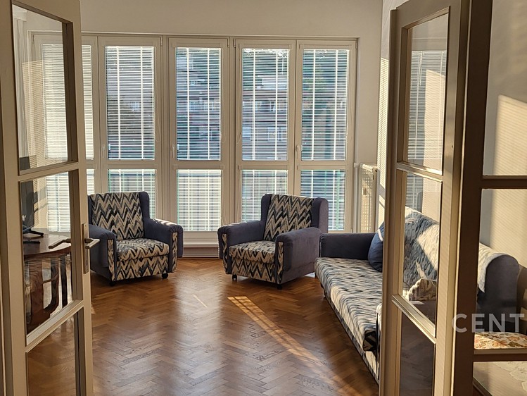 Pronájem bytu 3+kk 88 m² - foto 3