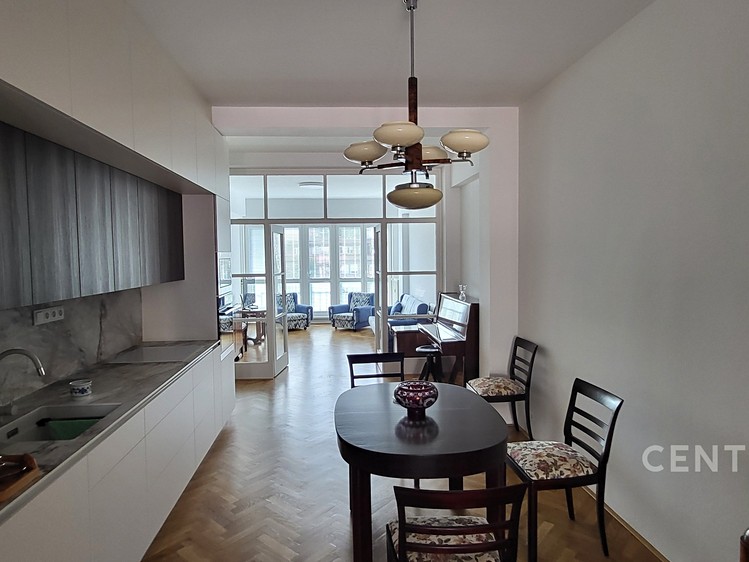 Pronájem bytu 3+kk 88 m² - foto 1