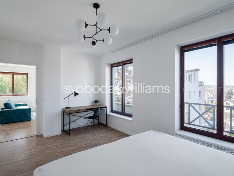 Pronájem bytu 2+kk 83 m² - foto 8