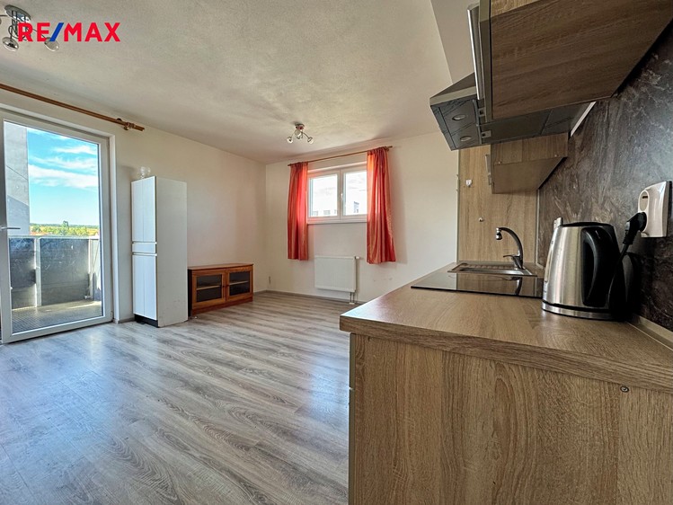 Pronájem bytu 1+kk 36 m² - foto 6