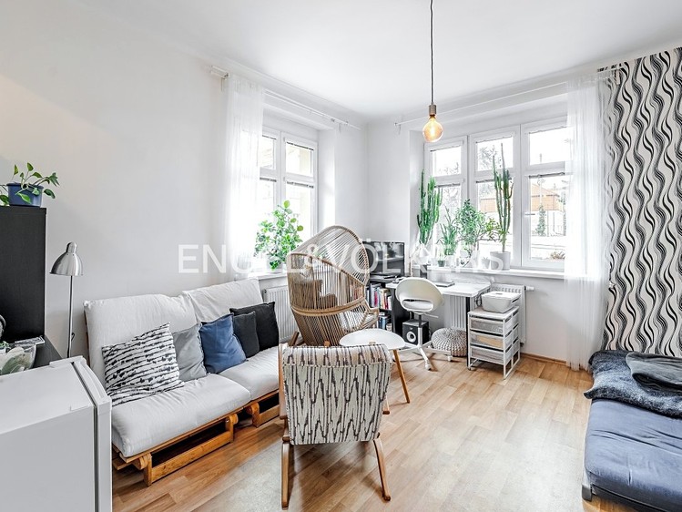 Pronájem bytu 1+kk 20 m² - foto 1
