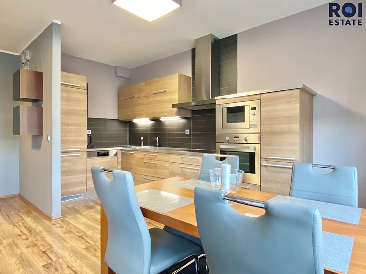 Pronájem bytu 3+kk 73 m² - foto 4