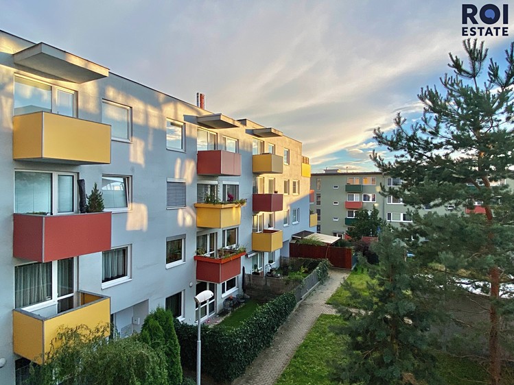 Pronájem bytu 3+kk 73 m² - foto 5