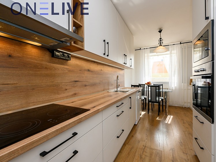 Pronájem bytu 3+kk 72 m² (Jednopodlažní) - foto 2
