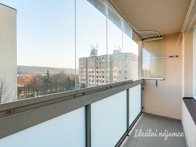 Pronájem bytu 3+1 76 m² - foto 3