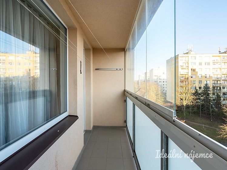 Pronájem bytu 3+1 76 m² - foto 4