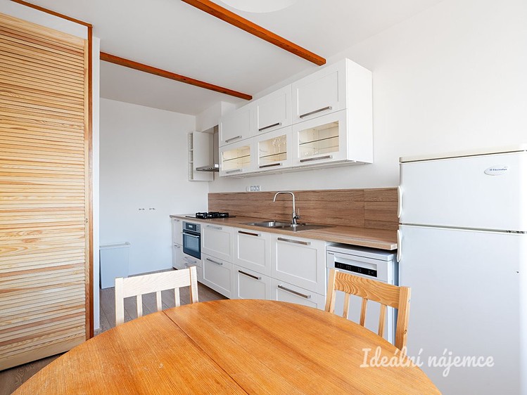 Pronájem bytu 3+1 76 m² - foto 7