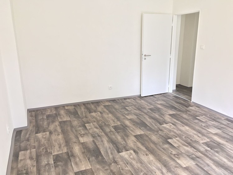 Pronájem bytu 1+1 35 m² - foto 8