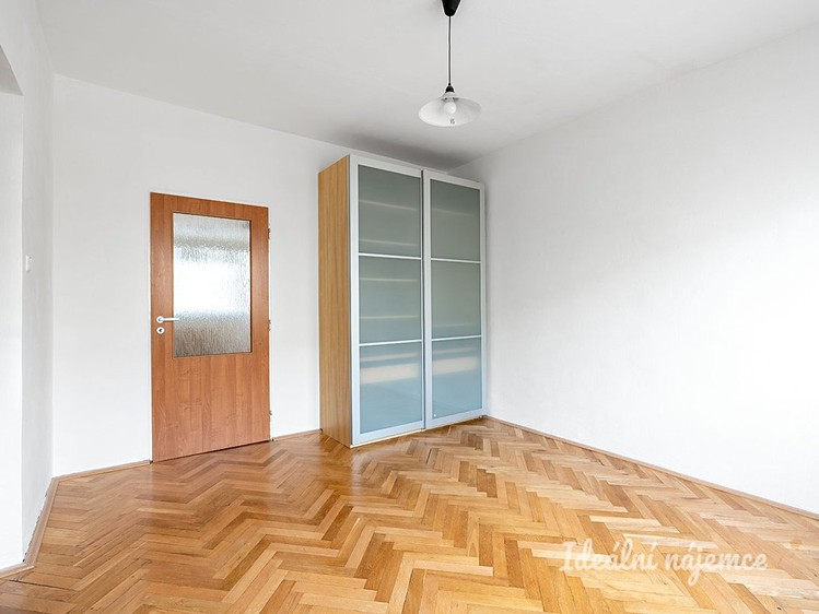 Pronájem bytu 2+1 58 m² - foto 6
