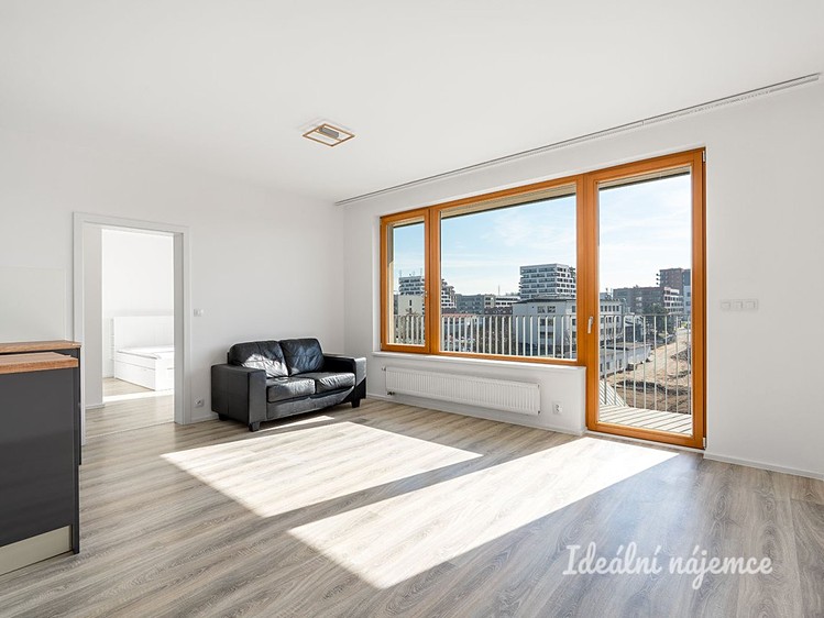 Pronájem bytu 2+kk 58 m² - foto 5