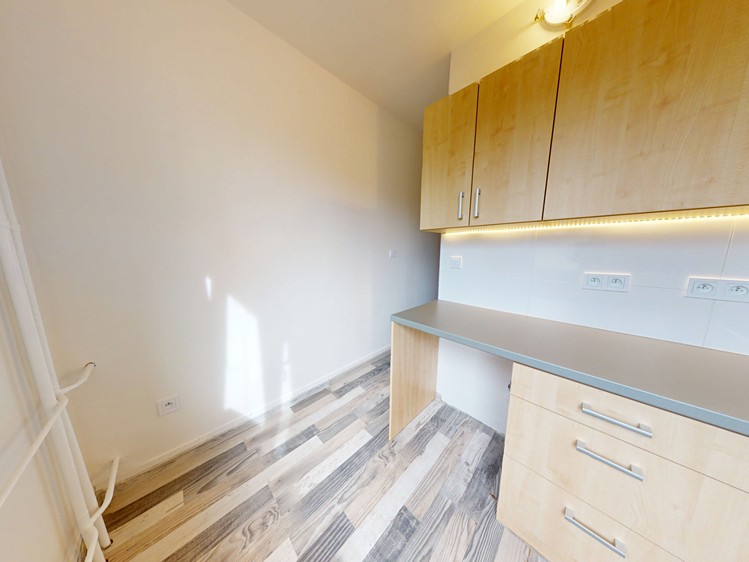 Pronájem bytu 2+1 55 m² - foto 4