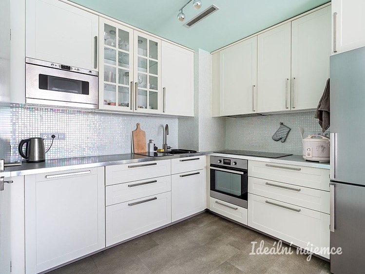 Pronájem bytu 4+kk 95 m² - foto 1